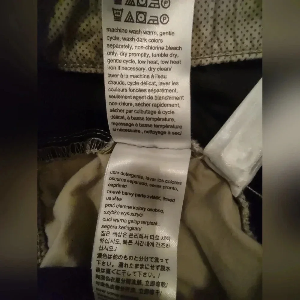 Calvin Klein men's M tan shorts casual summer activewear hiking - Picture 4 of 6